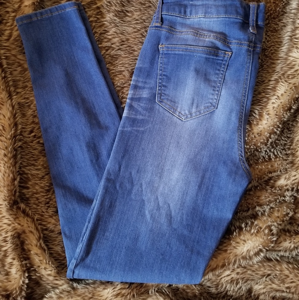 Jeans - Picture 2 of 3